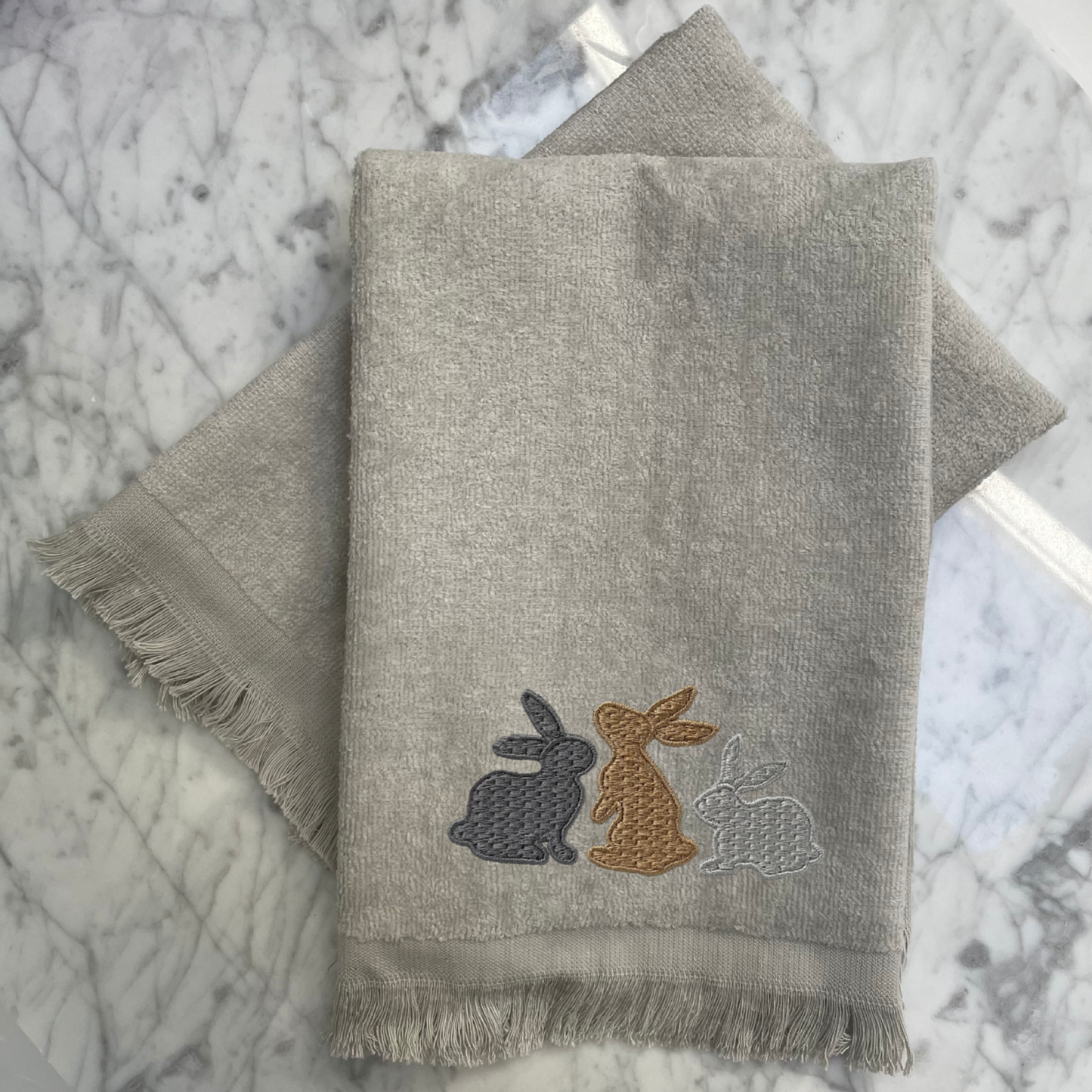 Rabbits Embroidered Fingertip Towel