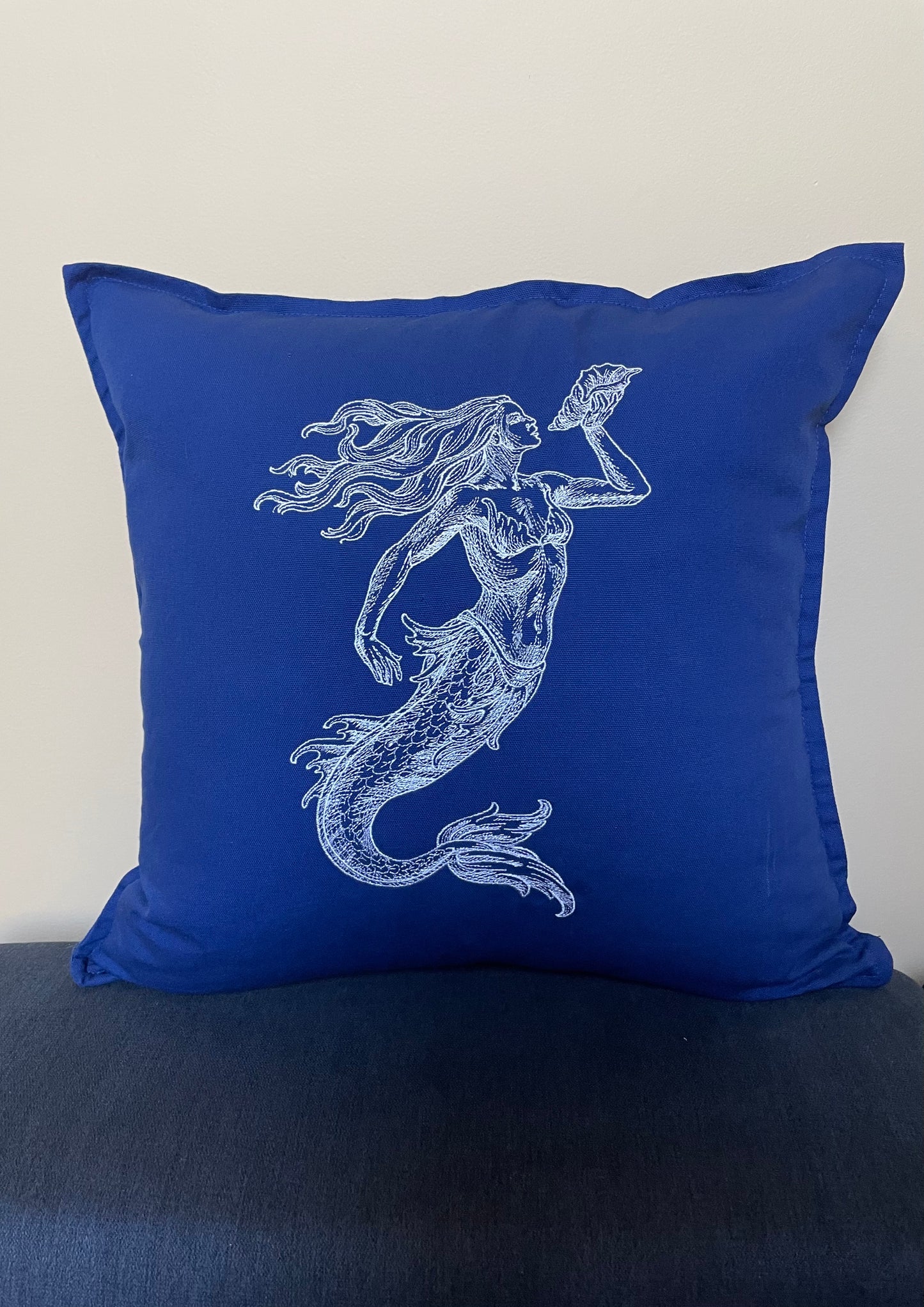 Mermaid with Shell Throw Pillow Cover 20” x 20” Cotton Decorative Pillow Cover